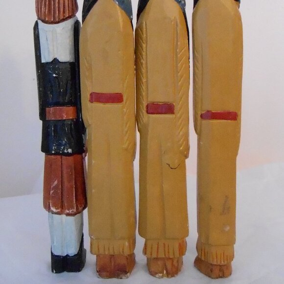 Vintage Wooden Folk Art Set-Pilgrim & 3 Indian Wood Sculptures Carvings 10"Tall - Picture 3 of 4